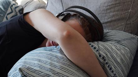 ME/CFS ist eine komplexe Erkrankung, die unter anderem von bleierner körperlicher Schwäche und äußerst geringer Belastbarkeit geprägt ist (Archivbild).