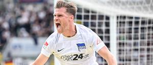 Sein letzter Jubel. Florian Niederlechner feiert den Siegtreffer gegen den SSV Ulm.