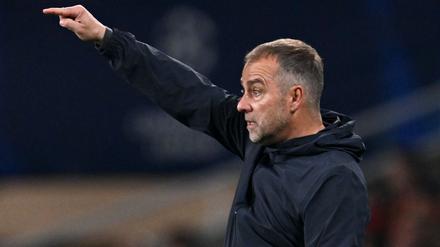 Hansi Flick bleibt wohl noch länger beim FC Barcelona