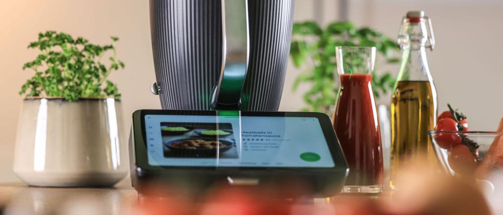 Ein Thermomix bei einer Präsentation - das Küchengerät des Herstellers Vorwerk wird im Direktvertrieb verkauft.