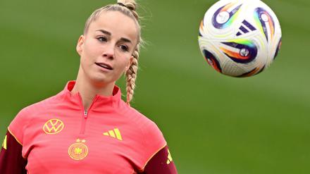 Deutsche Fußballerinnen waren in den vergangenen Jahrzehnten außerordentlich erfolgreich. Eine davon ist Giulia Gwinn. (Archivfoto)