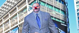 Die Fans der Dallas Mavericks protestierten gegen den Dončić-Trade und verspotteten Manager Nico Harrison unter anderem als Clown. 