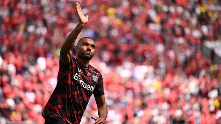  Jonathan Tah bei seinem Abschied aus Leverkusen.