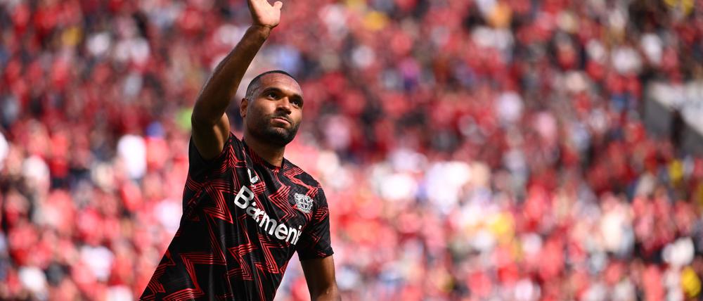  Jonathan Tah bei seinem Abschied aus Leverkusen.