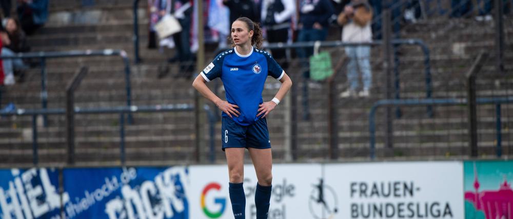 Mia Schmid hat eine schwierige Saison mit Turbine Potsdam hinter sich, an dessen Ende der Abstieg mit nur einem Punkt steht.