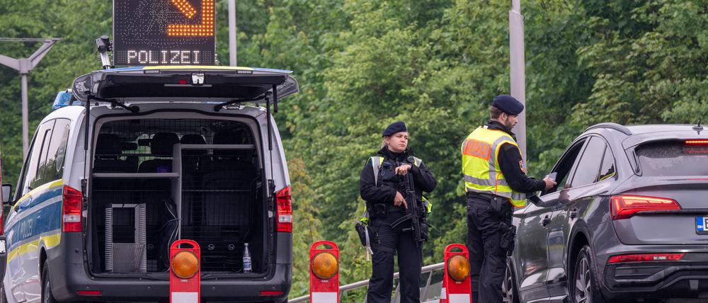 Für die Bundespolizei gab es vergangene Woche neue Anweisungen, was die Grenzkontrollen und die Zurückweisung auch von Asylsuchenden betrifft. (Archivfoto)