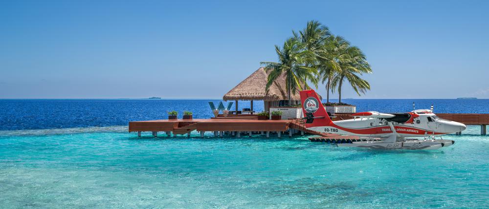 Schöner ankommen mit dem Wasserflugzeug.