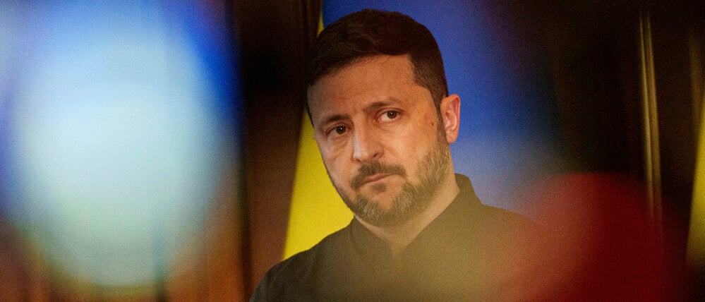 Der ukrainische Präsident, Wolodymyr Selenskyj, spricht zu Journalisten während einer Pressekonferenz.