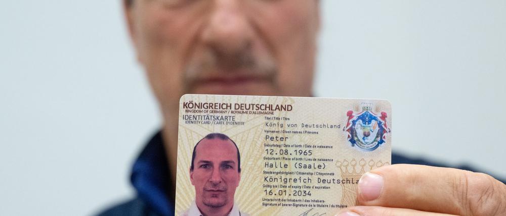 Peter Fitzek ist nun auch in Untersuchungshaft. (Archivbild)
