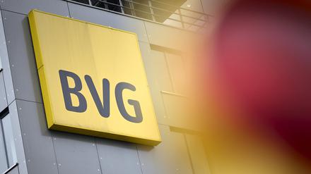 Logo an BVG-Gebäude. (Symbolbild)