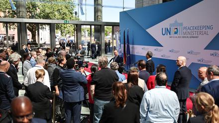 UN-Konferenz vom Auswärtigen Amt sorgt in Berlin-Mitte für Behinderungen. 