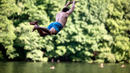 Alle offiziellen 39 Berliner Badestellen sind zum Baden geeignet (Archivbild).