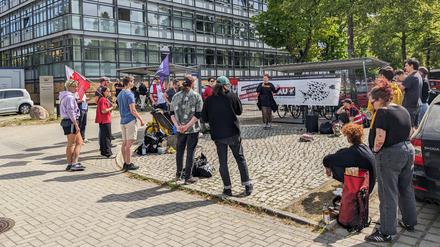 Kundgebung vor dem Arbeitsgericht Potsdam am Mittwoch.