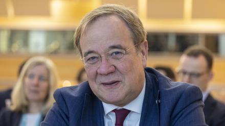 Armin Laschet (CDU) nimmt an der Landesvertreterversammlung der CDU  Nordrhein-Westfalen teil (Archivbild).