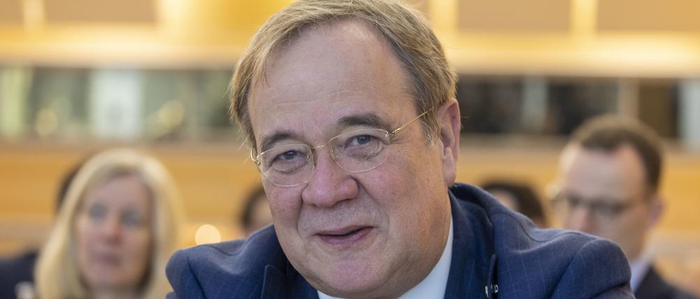Armin Laschet (CDU) nimmt an der Landesvertreterversammlung der CDU  Nordrhein-Westfalen teil (Archivbild).