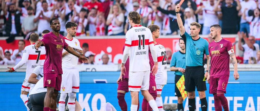 Samuel Essende sah im Spiel beim VfB Stuttgart die Rote Karte.