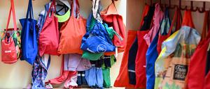 Laut einer Umfrage fühlen sich viele Berliner Kita-Beschäftigte im Job stark belastet. (Symbolbild)