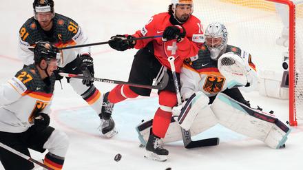 Gegen Deutschland steht der Schweizer Routinier Andres Ambühlvor seinem 145. WM-Einsatz