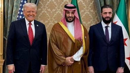 Donald Trump in Riad mit den Staatschefs von Saudi-Arabien und Syrien. 