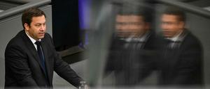 Finanzminister Lars Klingbeil am Donnerstag im Bundestag.