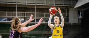 Lilli Schultze gehört bei Alba zu den größten Talenten und hat schon bei den Profis in der DBBL gespielt.