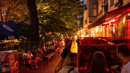 Polizei und Bezirk Friedrichshain-Kreuzberg wollen gemeinsam mehr Sicherheit im Nachtleben erreichen. (Archivbild)