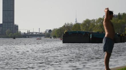 Wird bald wieder in der Spree gebadet? Die Idee hat zumindest einige Befürworter. (Archivbild)