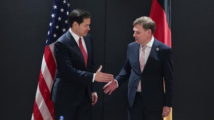 Auf Schmeichelkurs: Außenminister Johann Wadephul geht im Nato-Streit auf die USA zu. 