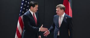 Auf Schmeichelkurs: Außenminister Johann Wadephul geht im Nato-Streit auf die USA zu. 