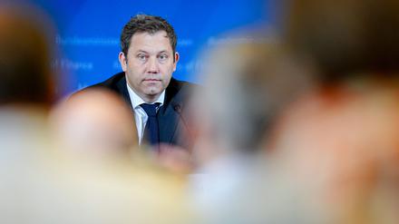 Das Ergebnis der Steuerschätzer sei weitgehend so, wie es während der Koalitionsverhandlungen schon erwartet wurde, sagte der Finanzminister.