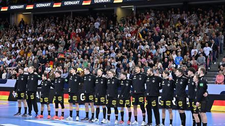 Die deutschen Handballer haben bei der EM eine schwere Vorrundengruppe erwischt.  