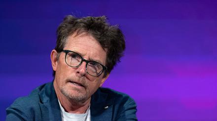 Der an Parkinson erkrankte Filmstar Michael J. Fox kehrt für die neue Staffel der Serie „Shrinking“ vor die Kamera zurück. (Archivbild)