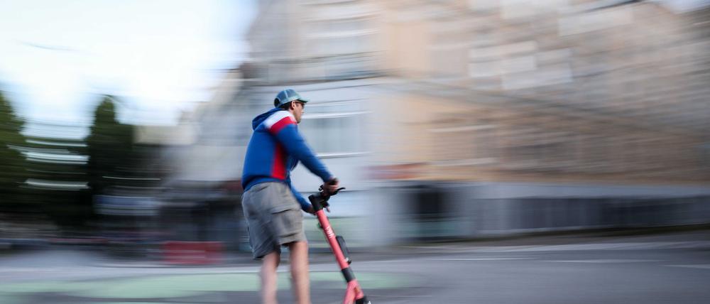 Unfälle mit E-Scootern führen oft zu schweren Verletzungen.