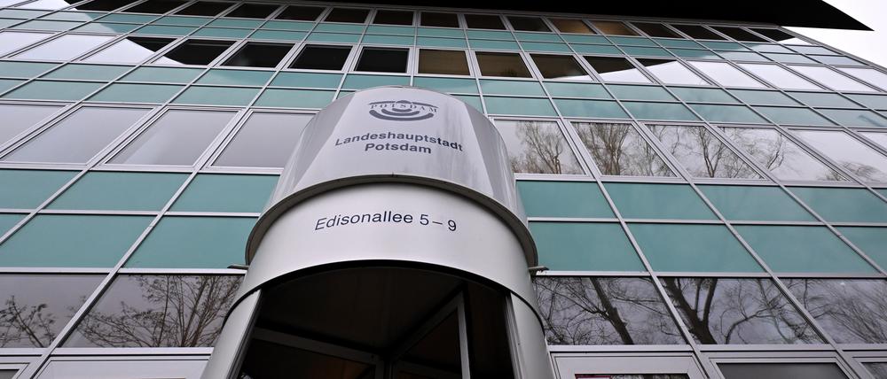 Das derzeitige Ersatz-Rathaus in der Edisonallee.