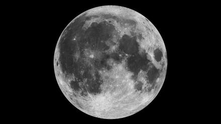 Dieses zusammengesetzte Bild des Mondes unter Verwendung von Clementine-Daten aus dem Jahr 1994 ist die Ansicht, die wir am ehesten sehen, wenn der Mond voll ist.