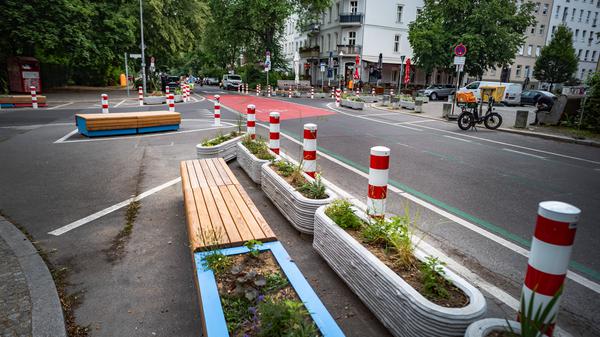 Symbole der Verzwergung Berlins auch außerhalb des Rings: Kiezblock in der Sprengelstraße in Wedding. 
