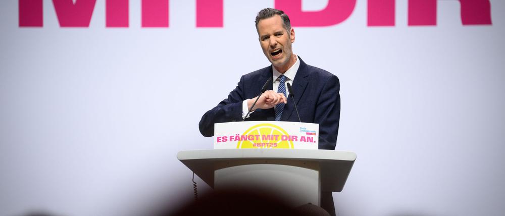 Gibt sich bei seiner Bewerbungsrede für den Parteivorsitz kämpferisch: Christian Dürr.