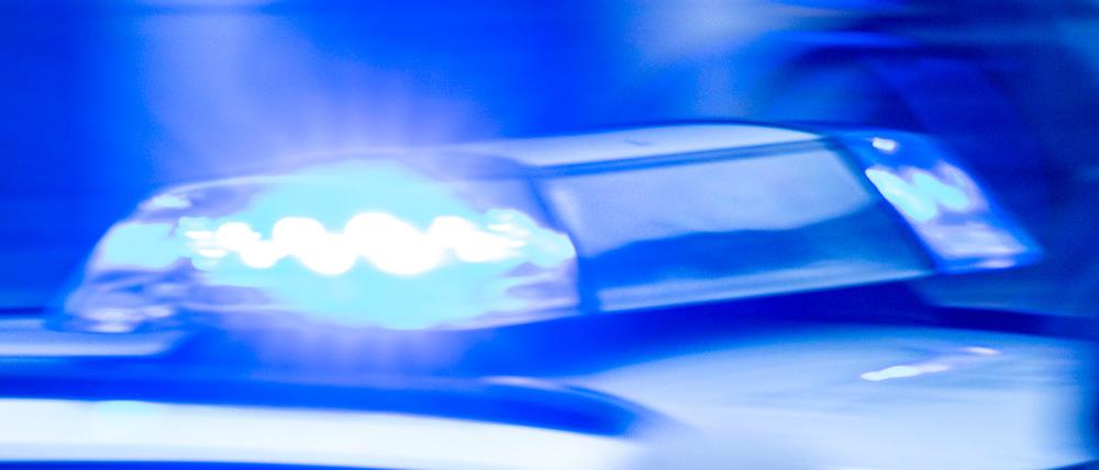 Die Ehefrau des verstorbenen Mannes wird im Krankenhaus behandelt.