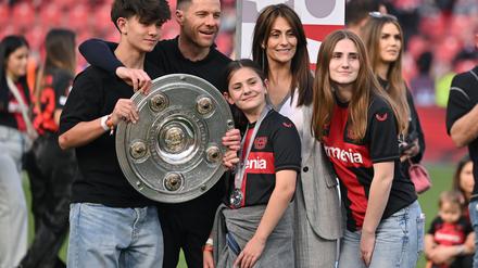 Xabi Alonso und seine Familie haben sich in Leverkusen sehr wohlgefühlt.