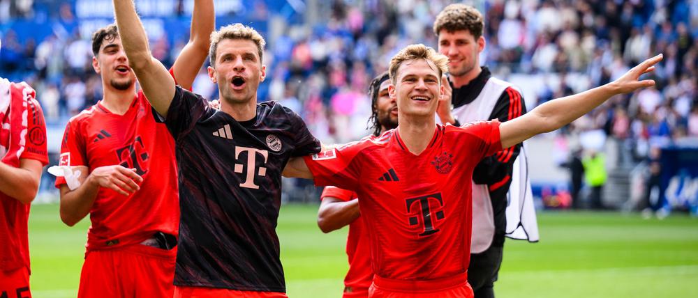 Thomas Müller jubelte in seinem letzten Bundesligaspiel für den FC Bayern München über einen klaren Sieg.
