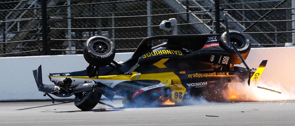 US-Rennfahrer Colton Herta hatte sich beim Qualifying für das legendäre Indy-500-Rennen mit seinem Wagen überschlagen.