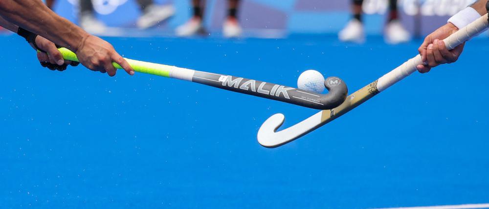 Die Zehlendorfer Wespen brauchen nun zwei Siege in der Abstiegsrunde der Hockey-Bundesliga.