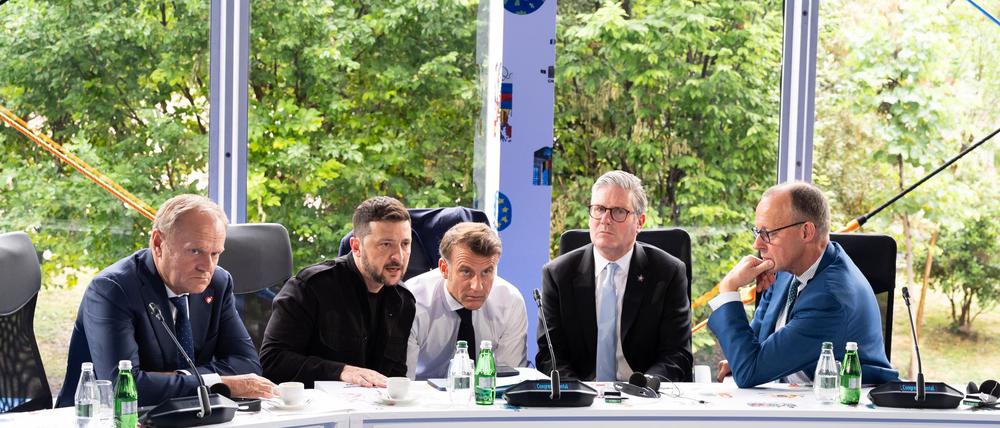So sah es aus, als Merz, Macron und Starmer am Freitag mit Trump telefonierten. (Archivbild)