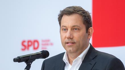 Lars Klingbeil (SPD), Bundesminister der Finanzen und Vizekanzler, spricht bei einer Pressekonferenz (Archivbild).