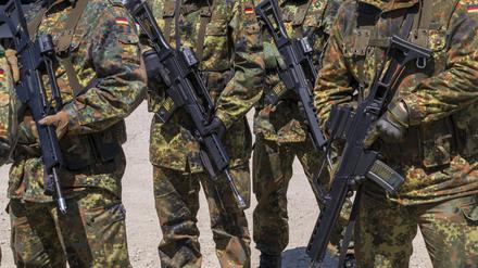 Soldaten in Militär