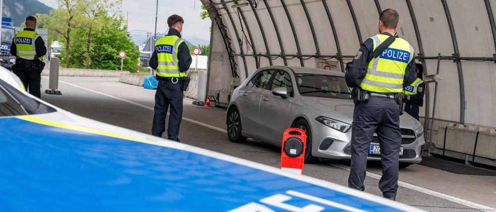 Laut Gewerkschaft der Polizei sind die verstärkten Kontrollen nicht lange zu schaffen. (Archivbild)
