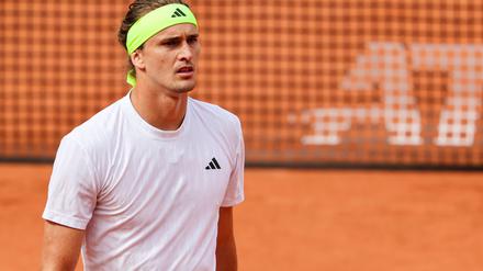 Alexander Zverev steht in Hamburg im Achtelfinale.