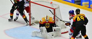 Deutschlands Torhüter Mathias Niederberger überzeugte gegen Weltmeister Tschechien mit guten Paraden.