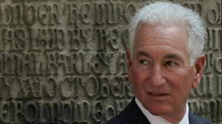 Charles Kushner nimmt an der Beerdigung von Ivana Trump, der ersten Ehefrau von Donald Trump, in der St. Vincent Ferrer Church in New York City, USA, 20. Juli 2022, teil.