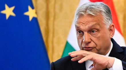 Der ungarische Ministerpräsident Viktor Orbán spricht auf einer Pressekonferenz.